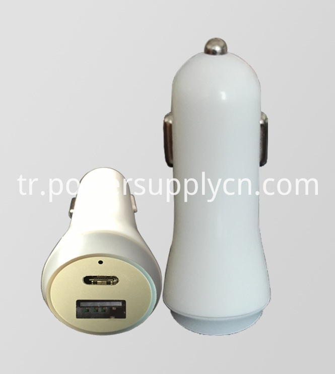 C tipi araç şarj cihazı Type C car charger